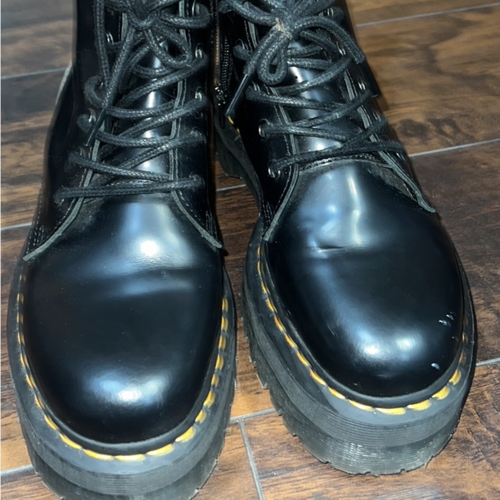 Platform black dr. Martens size 9.